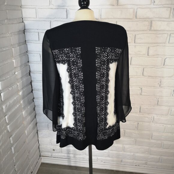 Alfani Petite Ladies Size Medium Petite Black & Ivory Patterned Tunic Length Top - Picture 2 of 10